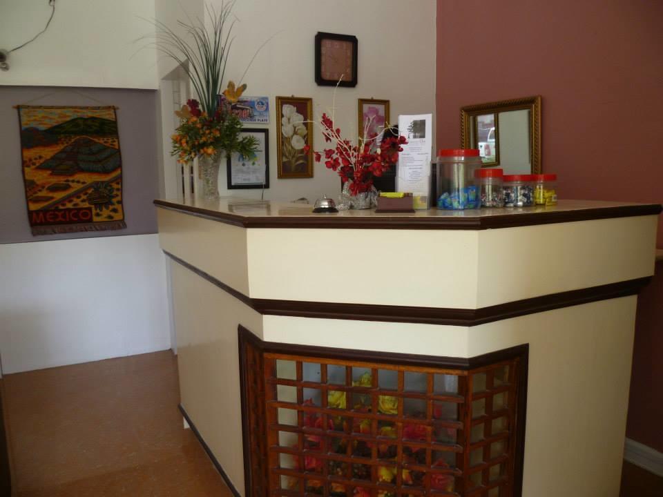 Newport Oak Pension Inn Tagbilaran Eksteriør bilde
