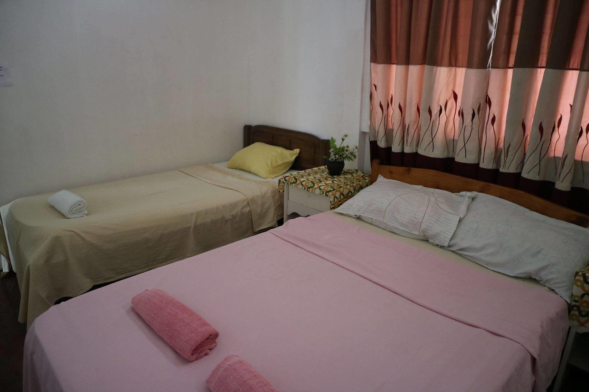 Newport Oak Pension Inn Tagbilaran Eksteriør bilde
